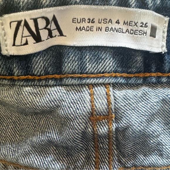 🖤 ZARA Distressed Denim Shorts - Size 4 / 26 | High Rise | Raw Hem - Picture 6 of 8